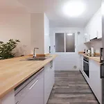 Apartment Bravissimo Pont De La Princesa, Comfortable 3-bedroom *