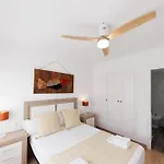 Apartment Bravissimo Pont De La Princesa, Comfortable 3-bedroom *