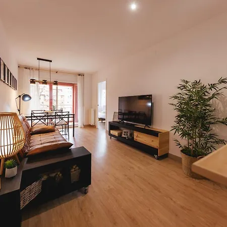 아파트 Bravissimo Pont De La Princesa, Comfortable 3-bedroom