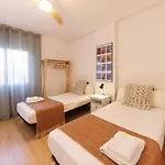Апартаменты Bravissimo Pont De La Princesa, Comfortable 3-bedroom