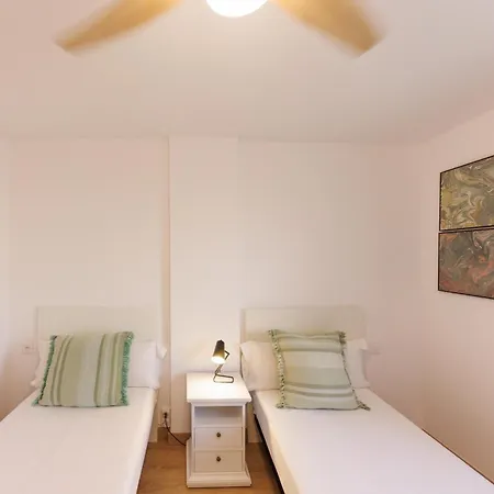 Apartment Bravissimo Pont De La Princesa, Comfortable 3-bedroom Girona