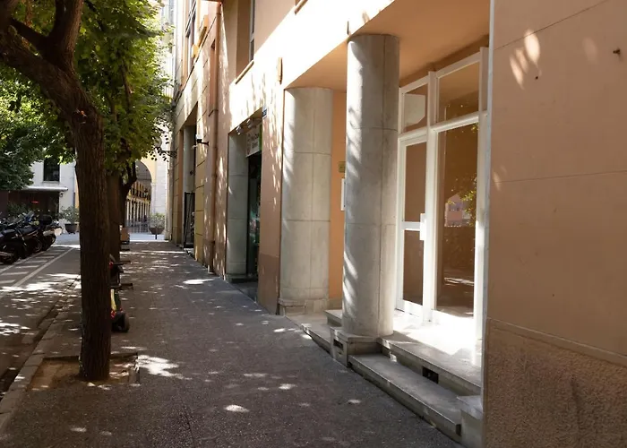 Bravissimo Pont De La Princesa, Comfortable 3-bedroom Lejlighed