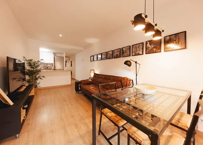 Bravissimo Pont De La Princesa, Comfortable 3-bedroom Appartement *