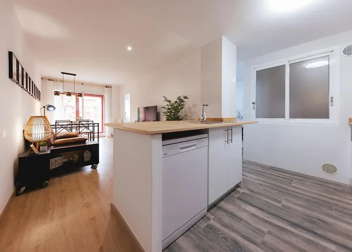 Bravissimo Pont De La Princesa, Comfortable 3-bedroom