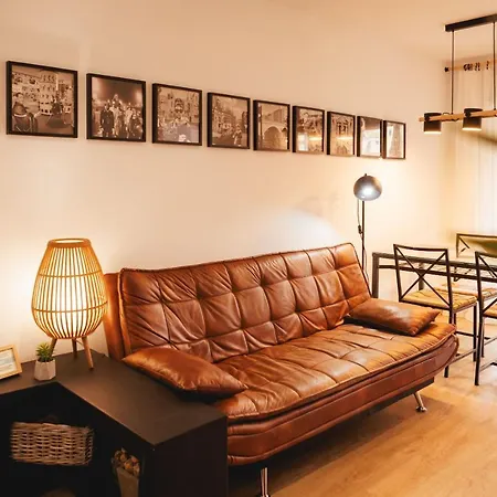 Bravissimo Pont De La Princesa, Comfortable 3-bedroom Apartment *