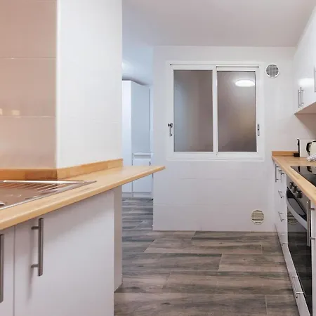 Apartment Bravissimo Pont De La Princesa, Comfortable 3-bedroom Girona